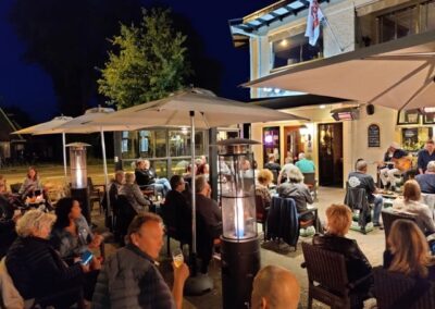 Akoestiek jam session op het terras van 't Hof van Colmschate